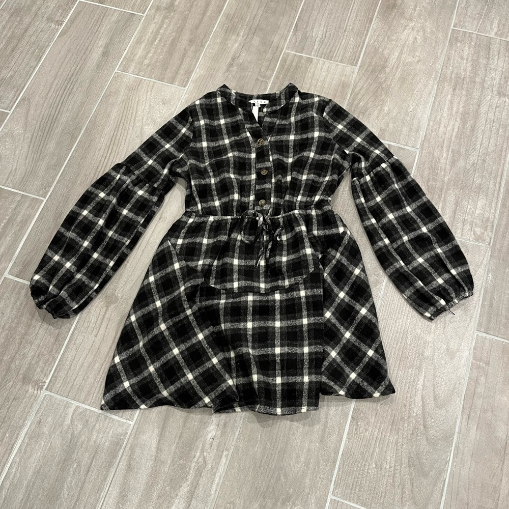 HYFVE Flannel Dress Women’s Size Medium Color Black/ White
